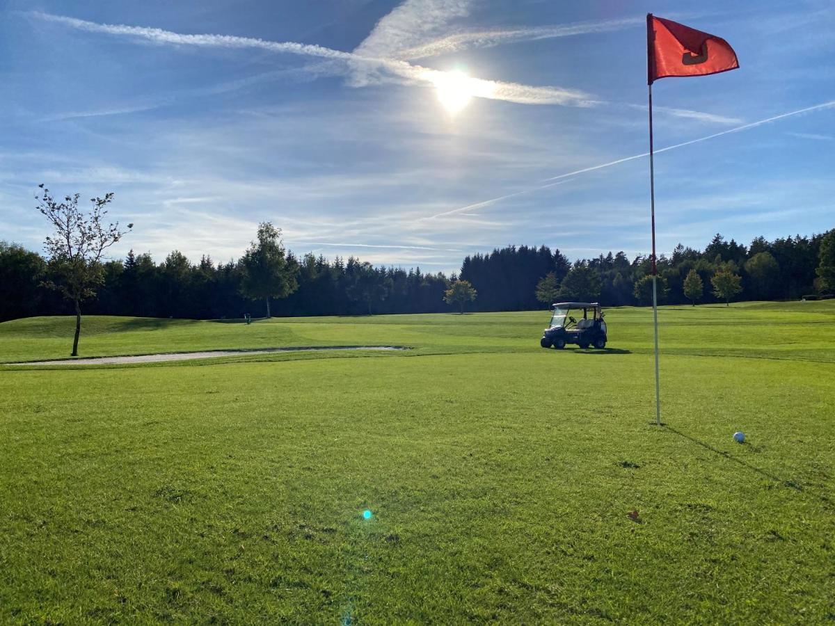 Barrierefreie Ferienwohnungen In Der Naehe Der Golf- Und Freizeitanlage Mudau Εξωτερικό φωτογραφία